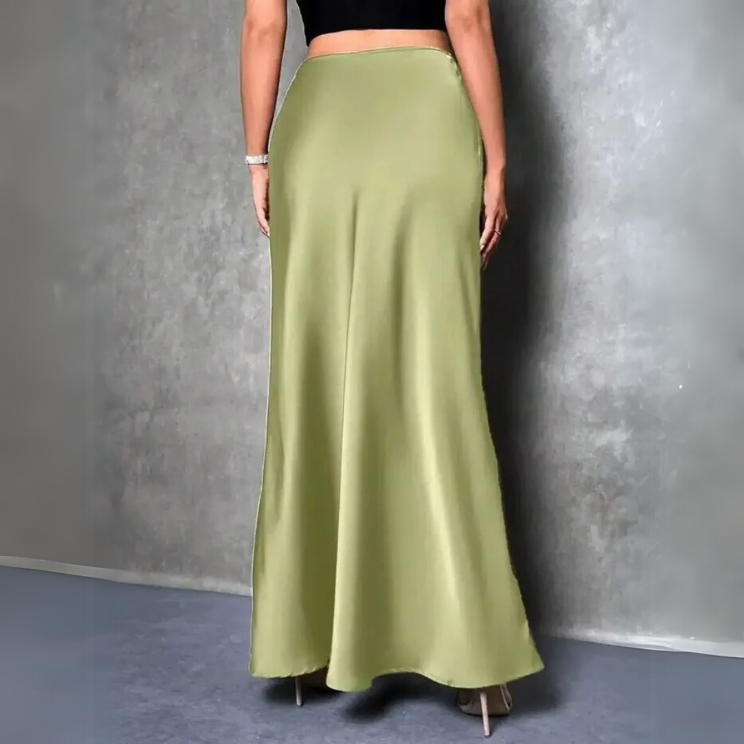 Elegant High Waist Satin Skirt – Flowing Black Design for Parties, Dates & Evening Outfits