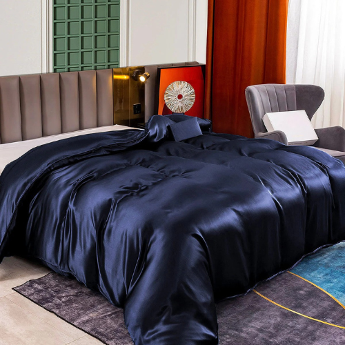 Mulberry Silk Seamless Duvet Cover – Luxury, Breathable, Hypoallergenic Bedding for Smooth Sleep (Pillowcases not included)