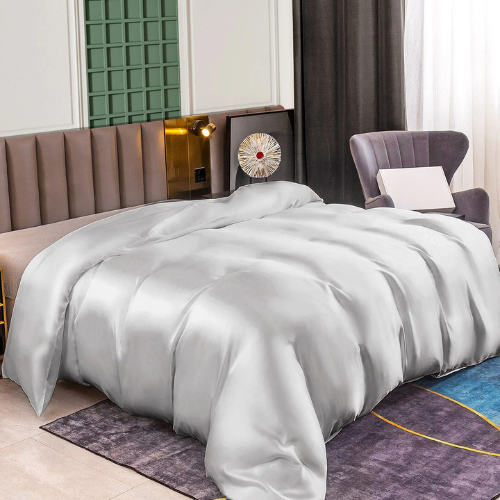 Mulberry Silk Seamless Duvet Cover – Luxury, Breathable, Hypoallergenic Bedding for Smooth Sleep (Pillowcases not included)