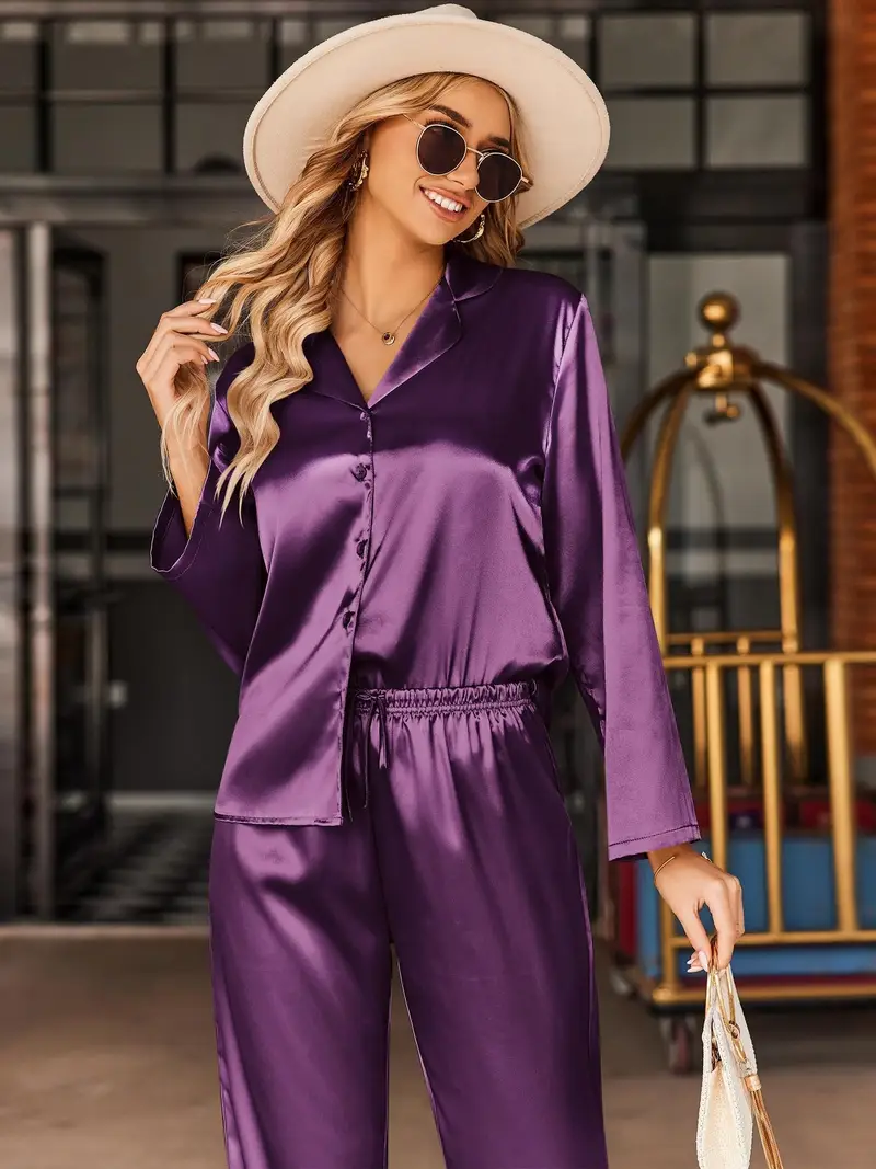 Soft Satin Pajamas Set for Women – 2-Piece Long Sleeve Sleepwear & Elegant Button Loungewear