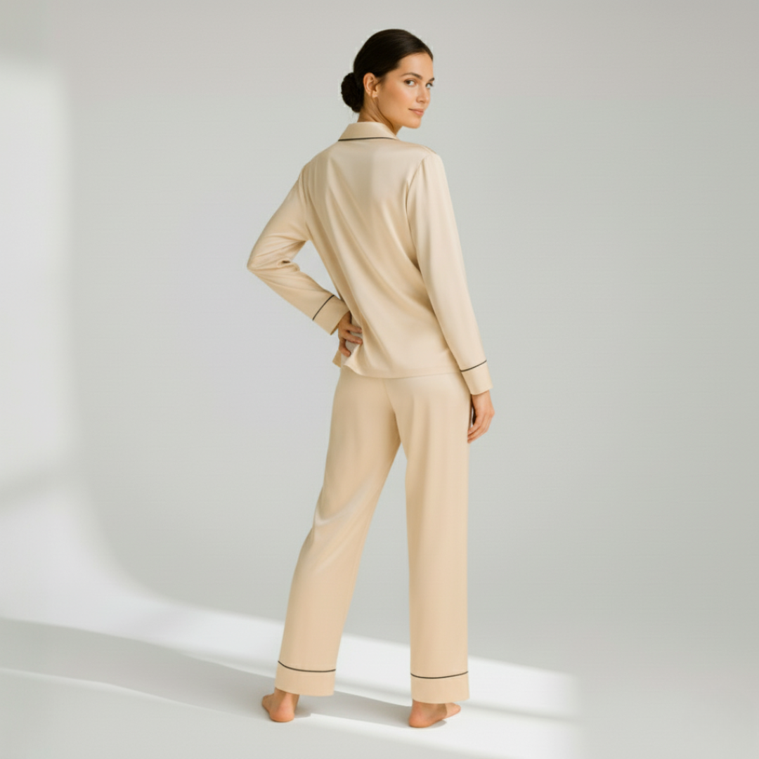 100% Mulberry Silk Pajama Set – Long Sleeve Peter Pan Collar Top & Relaxed Pants