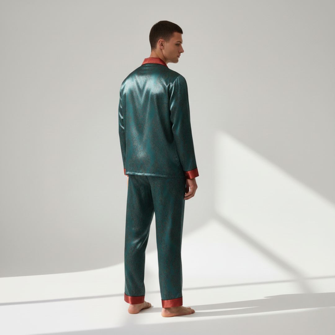 Men’s Silk-Like Pajama Set – Luxurious Paisley Pattern Sleepwear