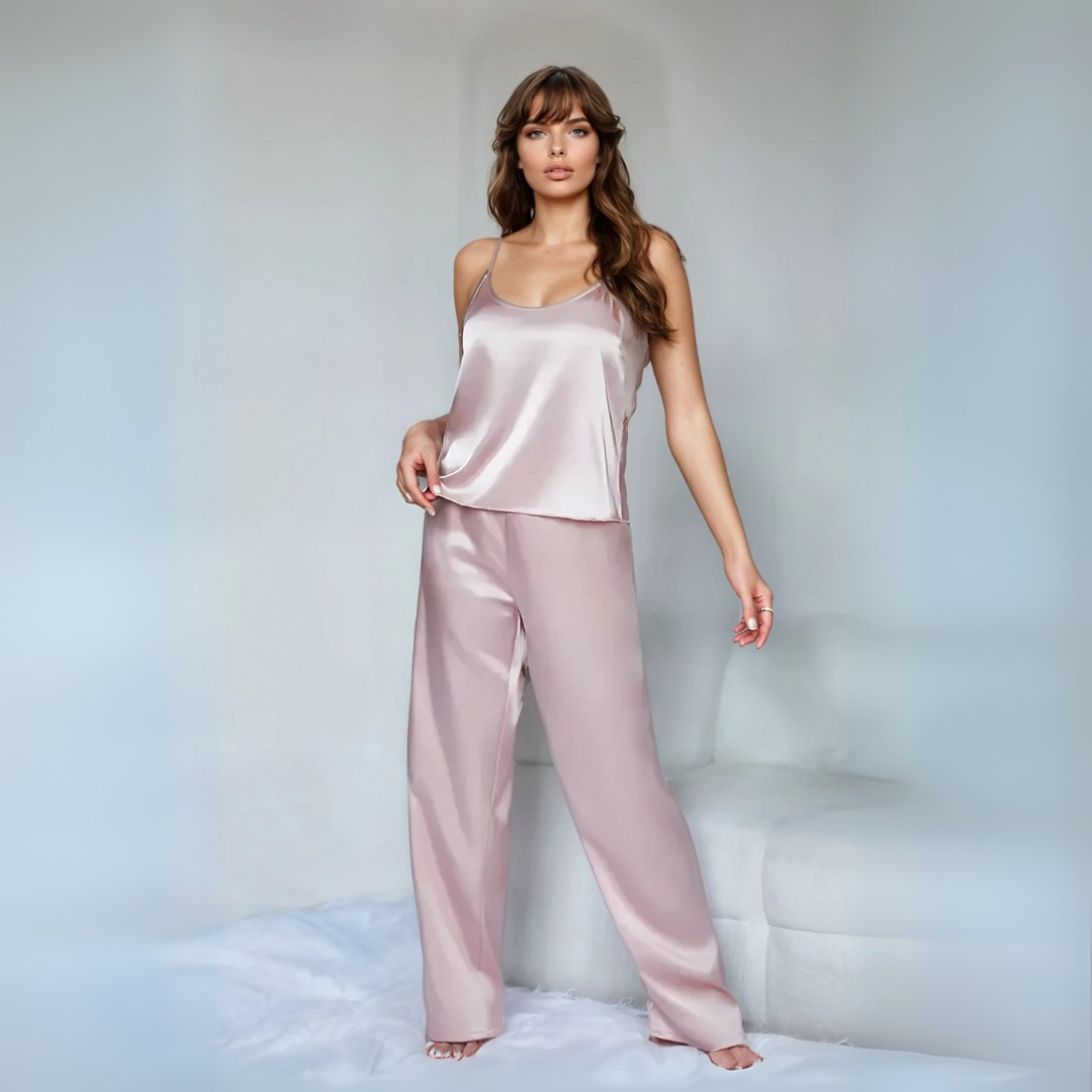 Women's Camisole Polyester Pajama Set – Crew Neck Top and Elastic Waist Pants for Everyday Comfort